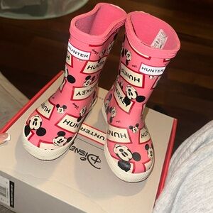 Hunter x Disney toddler girl rain boots